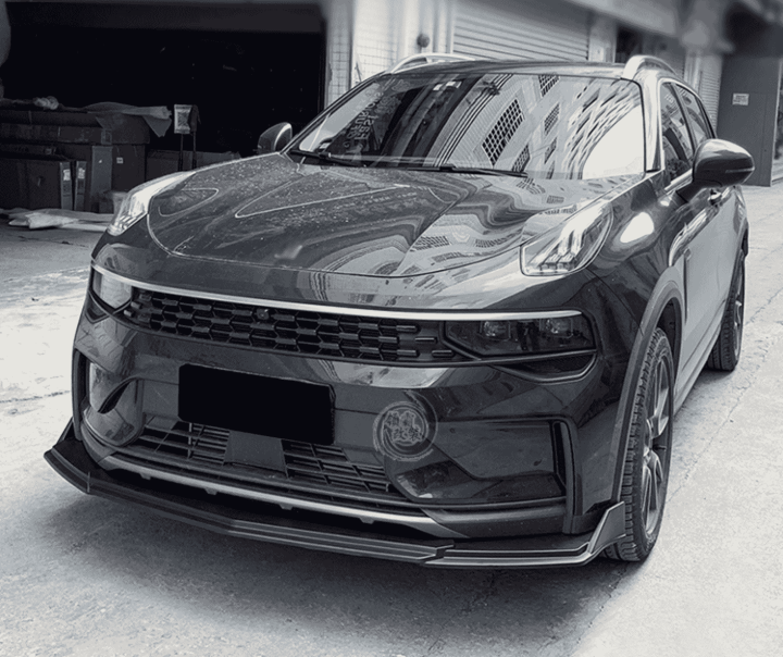 Lip trước Lynk & Co 01